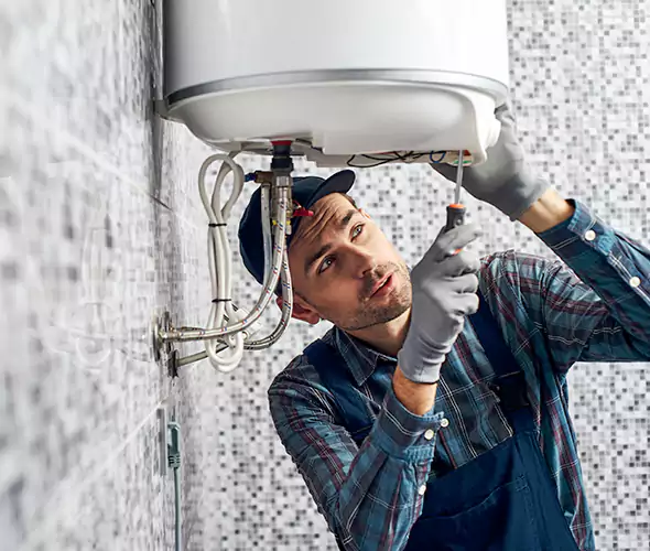 Expert Plumber for Hot Water Tank Maintenance in Moorpark, CA: Schedule Reliable Maintenance Services with Us